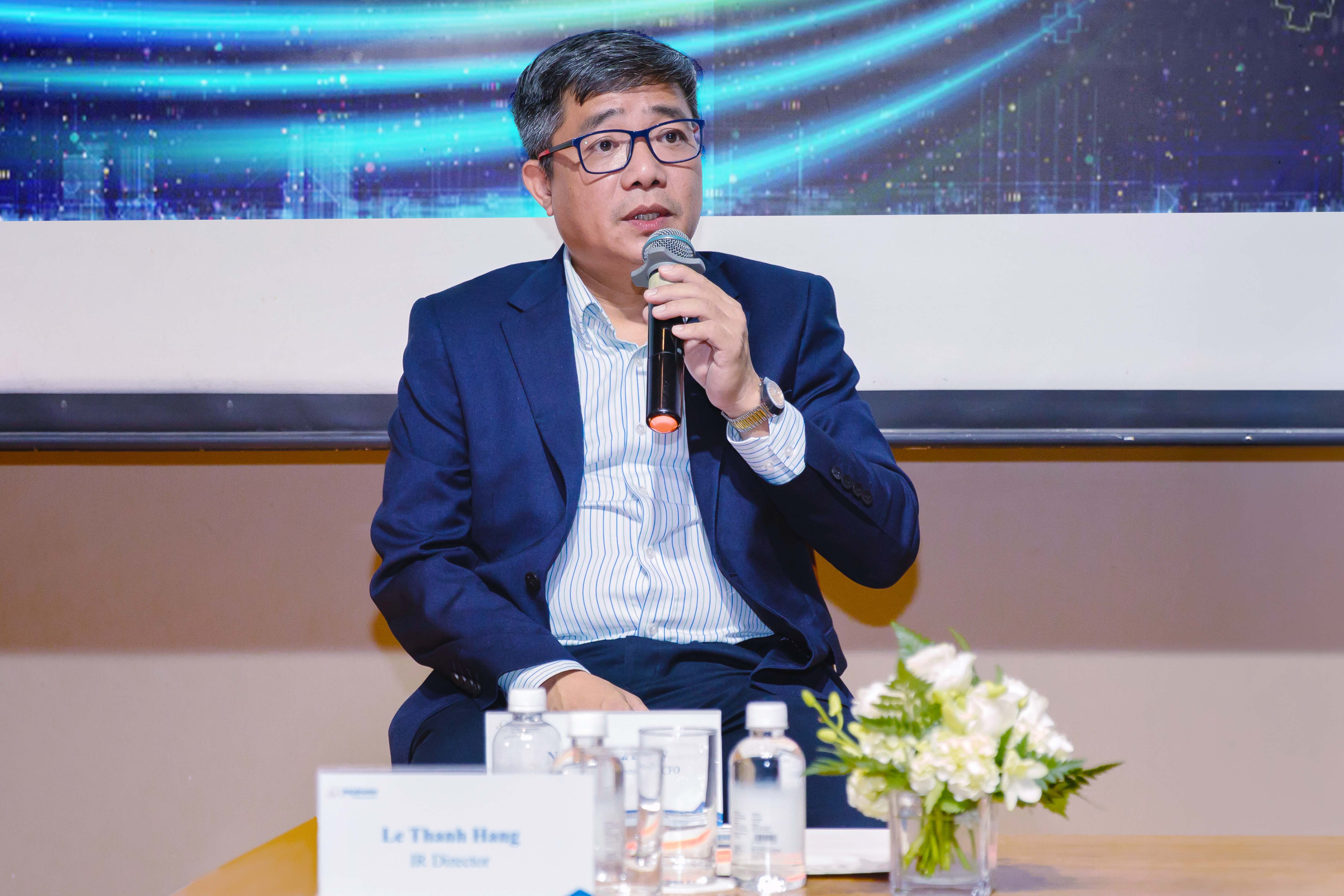 Mr. Nguyen An Duy speaking at 6M2024 Conference