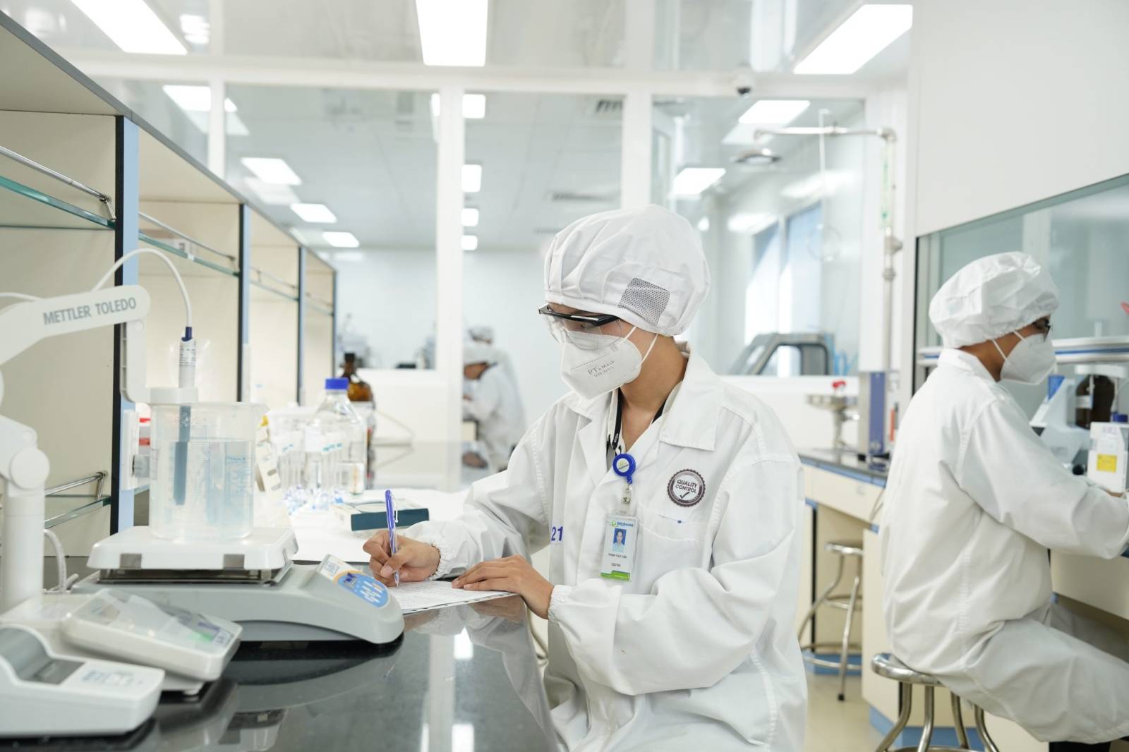 Quy trình kiểm tra chất lượng nghiêm ngặt tại nhà máy dược EU-GMP